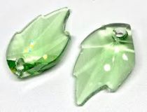 Feuille 6735 26x16mm chrysolite x1 cristal swarovski